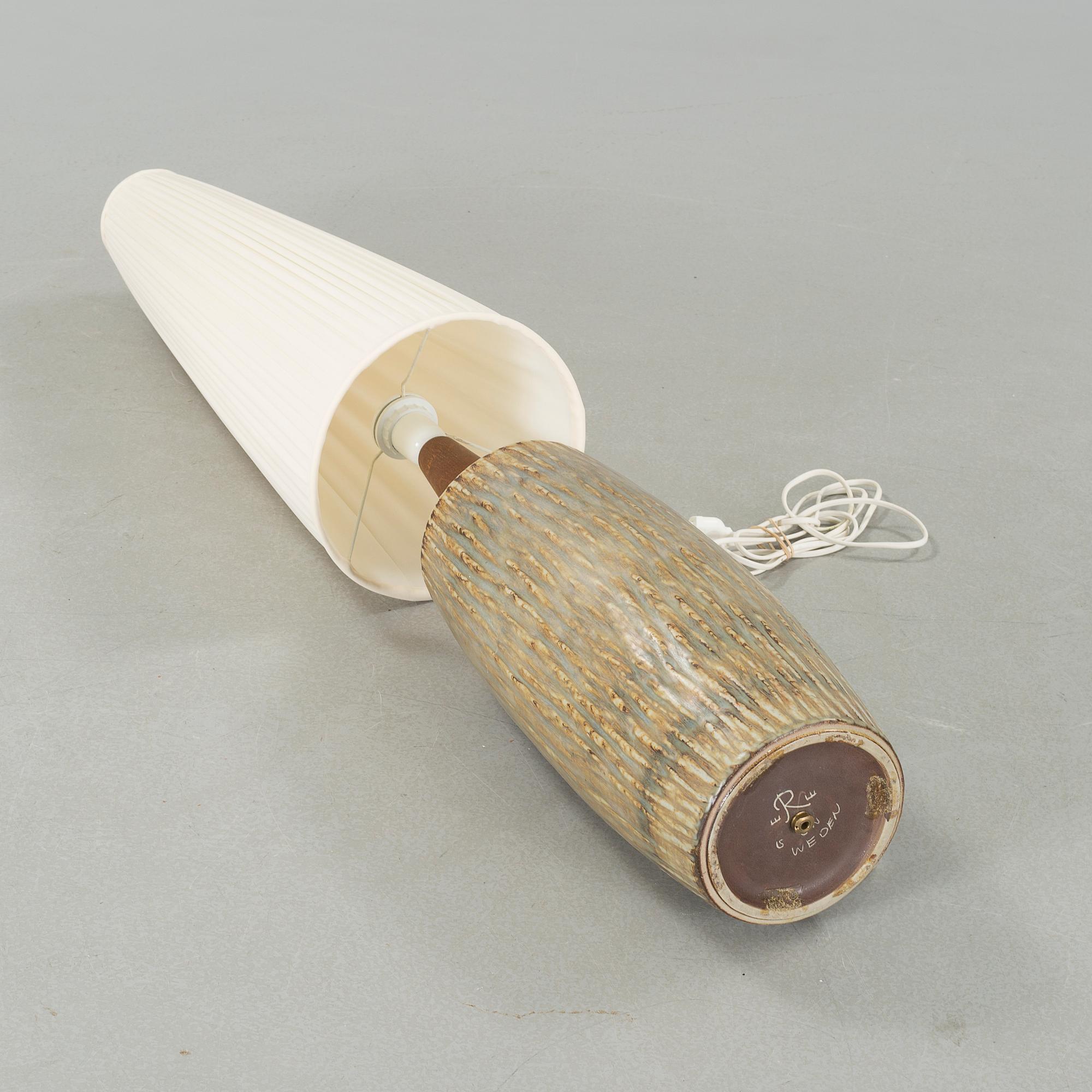GUNNAR NYLUND, bordslampa, stengods, "Rubus", Rörstrand, 1950/60-tal.