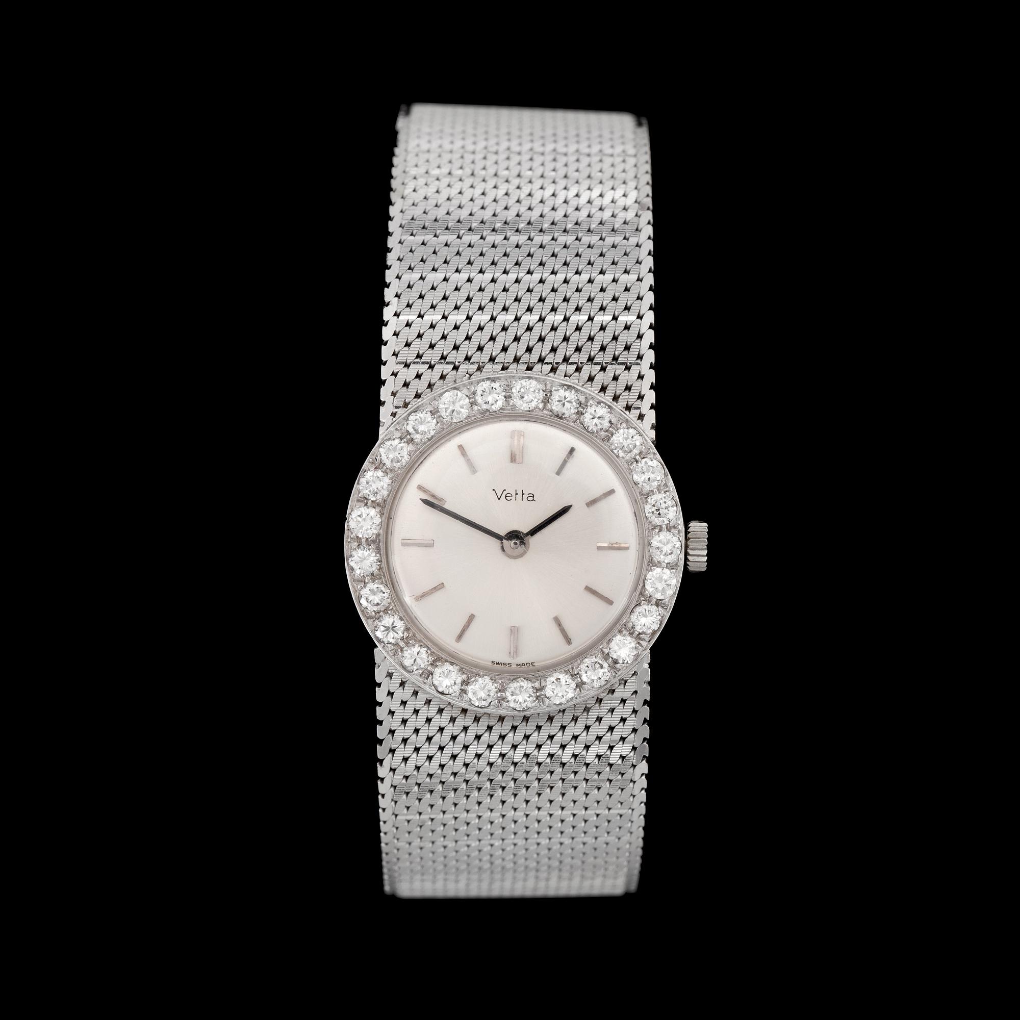 Venta. Manuell. Vitguld. Diamanter ring. Fungerar ej.