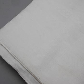 DUK, linne. Ca 360 x 180 cm.
