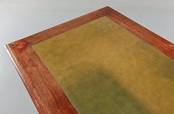SKRIVBORD, nyrenässans, 1800-talets andra hälft.