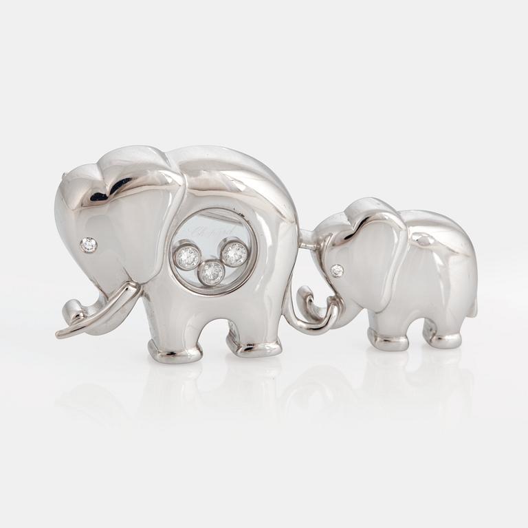 Chopard brosch "Happy Diamonds" 18K vitguld med runda briljantslipade diamanter.