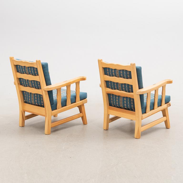 Fåtöljer 1 par, furu, Krogenes Möbler, Norge 1900-talets senare del.