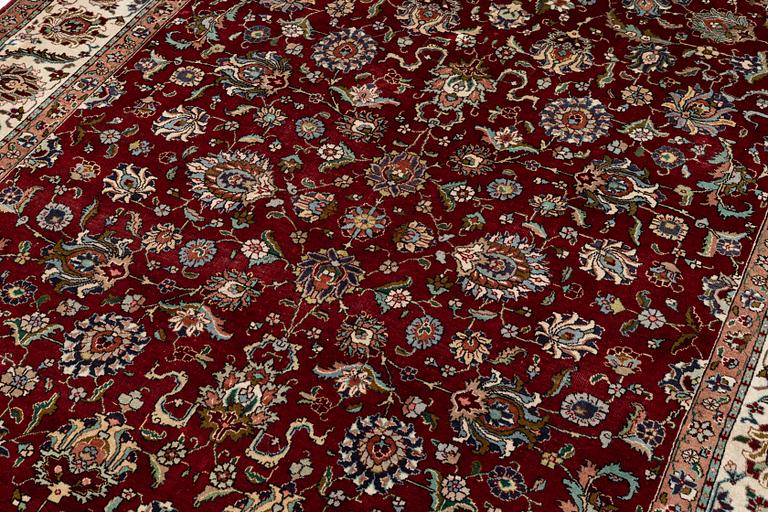 Rug, Tabriz, approx. 310 x 230 cm.