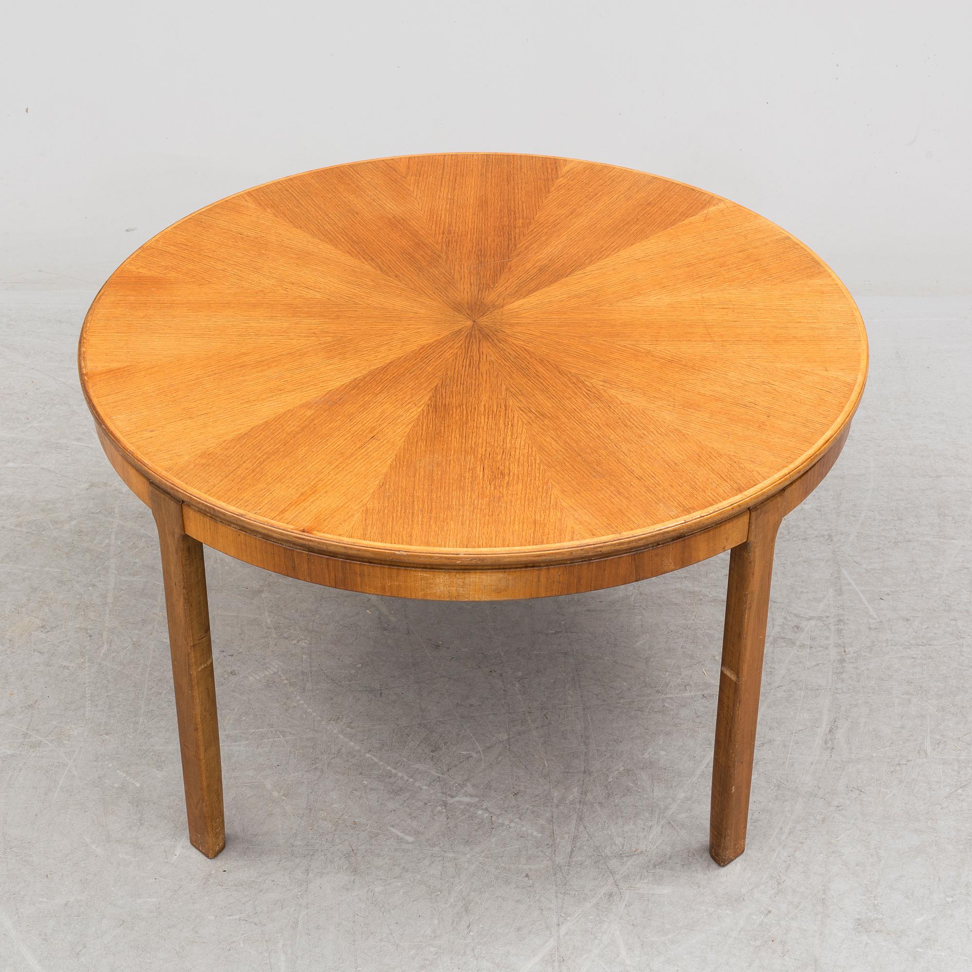 Carl Malmsten, a "Samsas" coffee table, second half of the 20th century.
