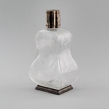 KARAFF, glas med silverbeslag, Frankrike, 1900-talets första hälft.