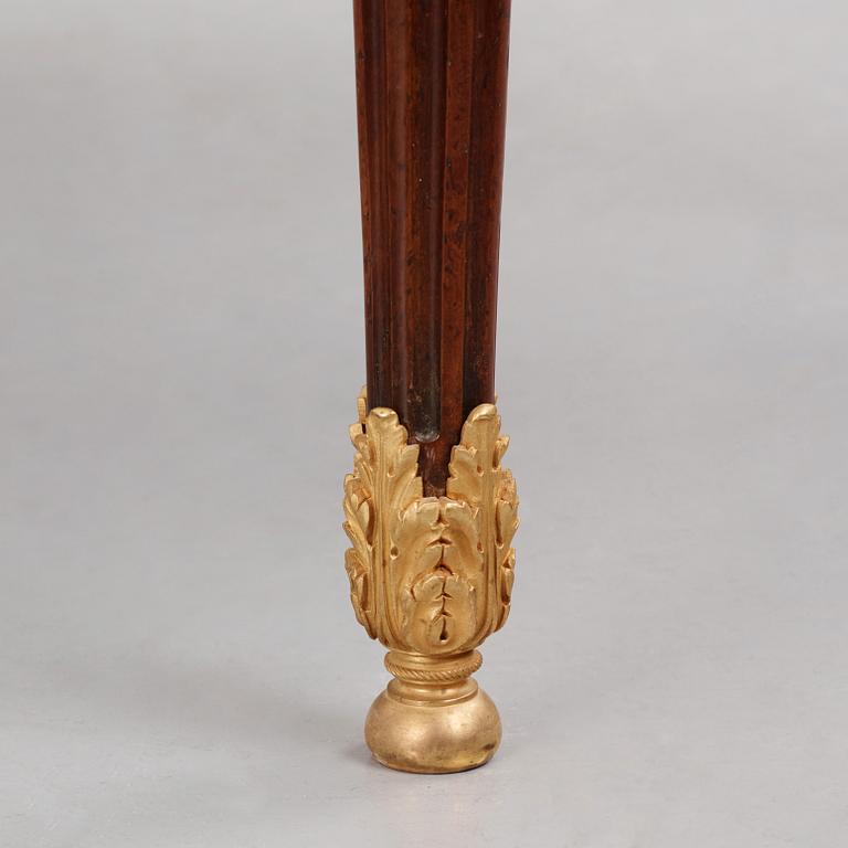 Sekretär, Parisarbete, 1800-talets andra hälft, Louis XVI-stil.