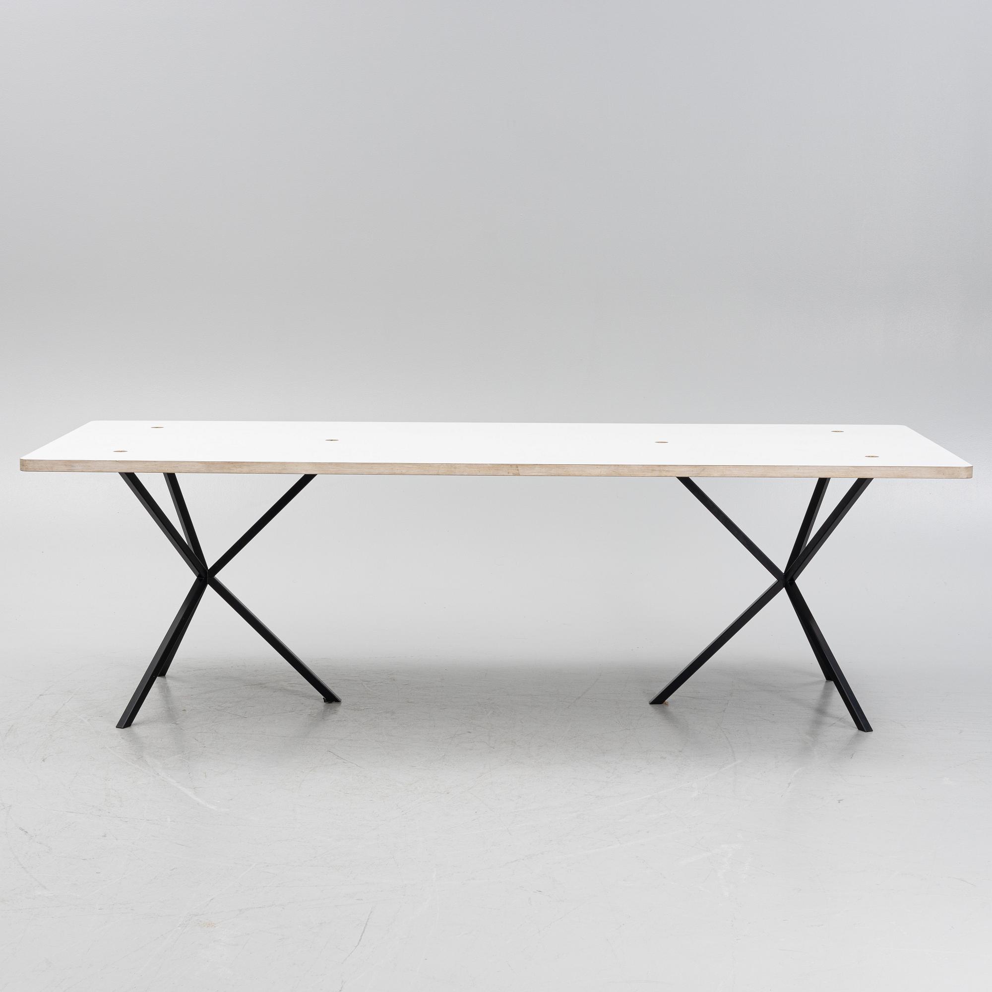 Per Söderberg, a 'NEB' table, No Early Birds.