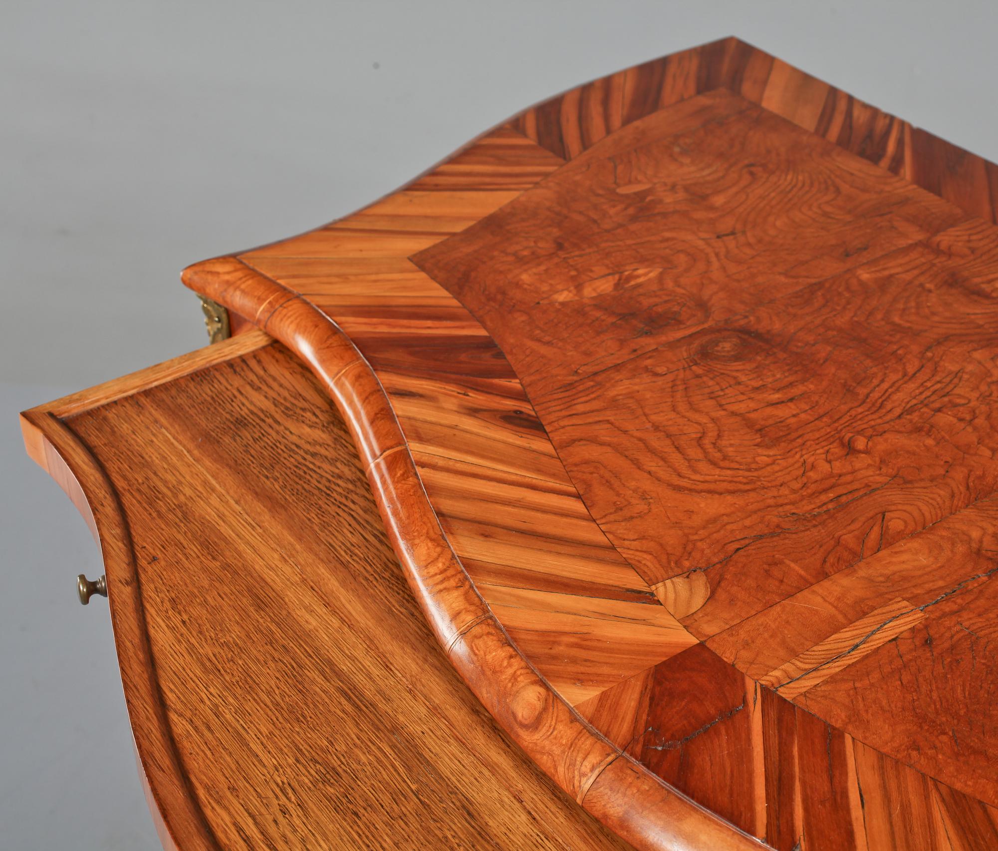 BYRÅ, rokoko, 1700-talets andra hälft.