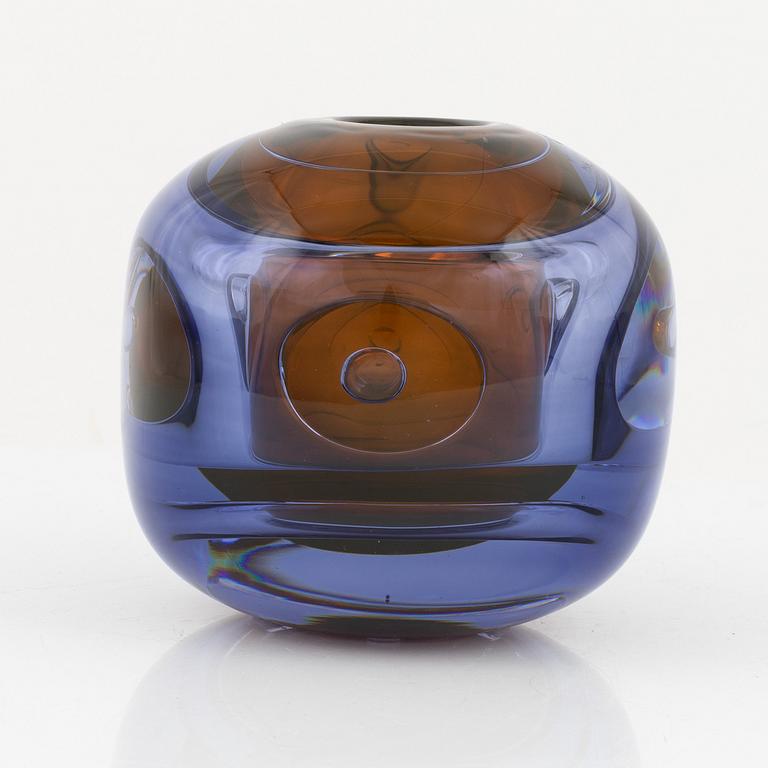 Bengt Edenfalk, a glass vase, Strömbergshyttan, Sweden 1990.