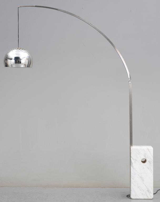 GOLVLAMPA, "Arco", Achille och Pier Castiglioni, Flos, Italien, formgiven 1962.