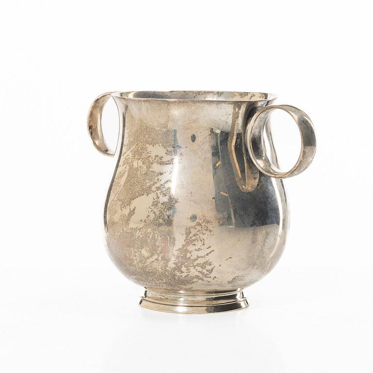 Bägare, s.k. "Loving Cup", silver, London, England, 1911.