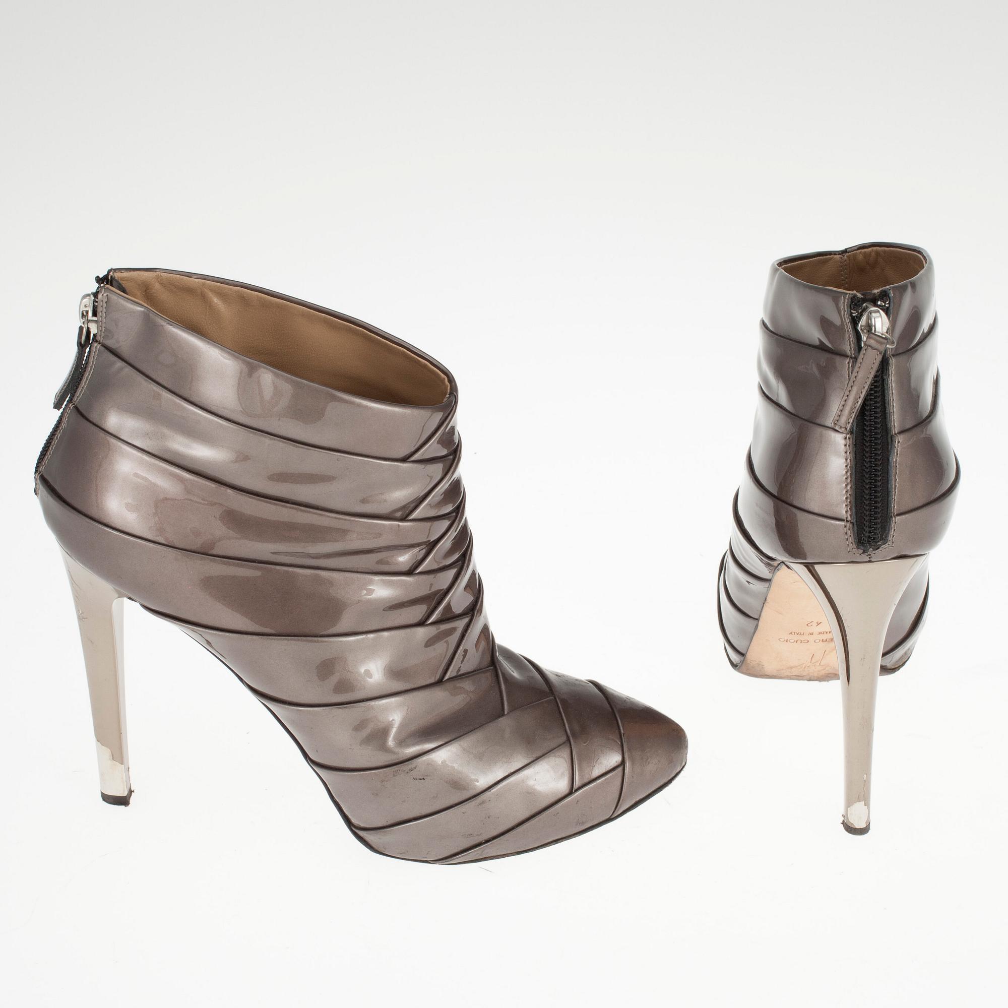 SKOR, booties, Giuseppe Zanotti.