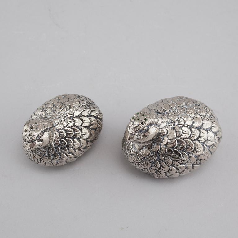 GUCCI, salt och pepparkar, metall, 1900-talets andra hälft.