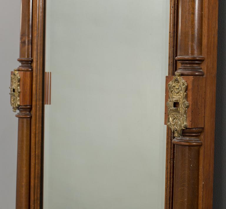 LATE 19TH CENTURY MIRROR.