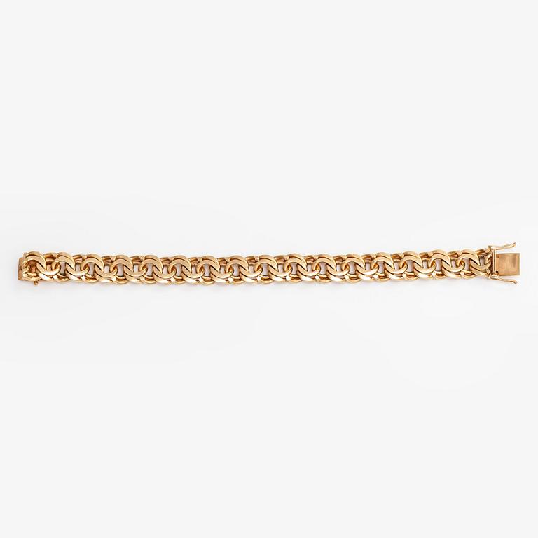 An 18K gold Bismarck bracelet. Swedish marks.