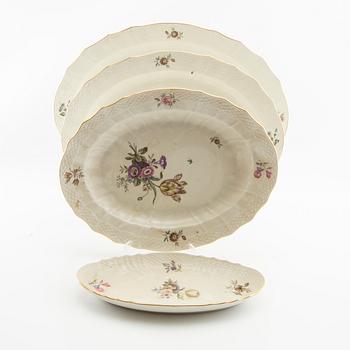 Servis ca 60 dlr "Frijsenborg" Royal Copenhagen Danmark 1900-talets mitt porslin.