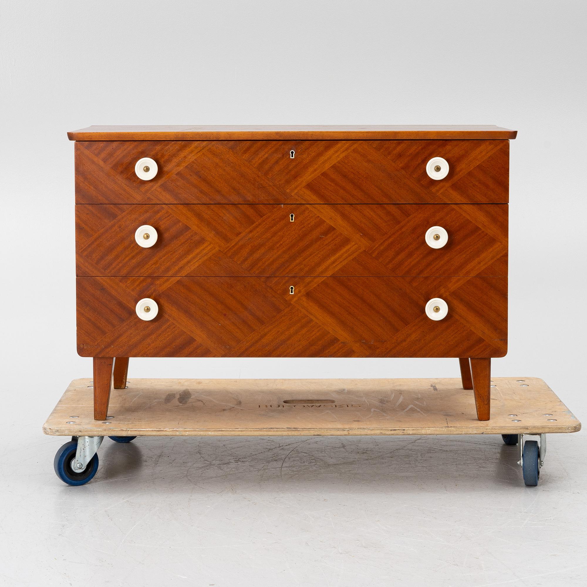 Chest of drawers, mid-20th century.