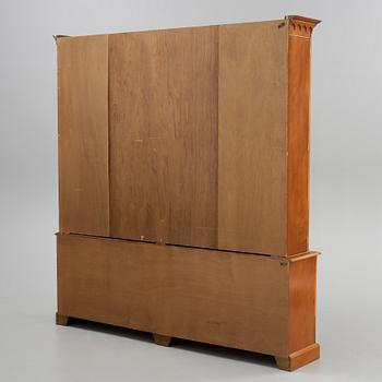 BOKSKÅP, England, 1900-talets första hälft.