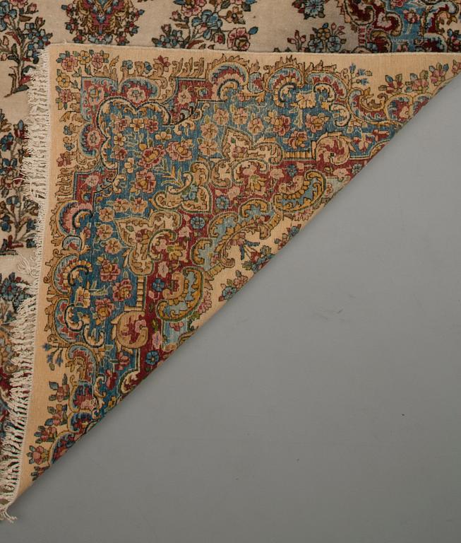 MATTA, Kirman. Ca 288x176 cm.