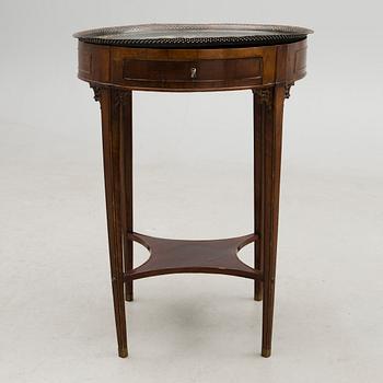 A SWEDISH LATEGUSTAVIAN TRAY TABLE, CA 1800.