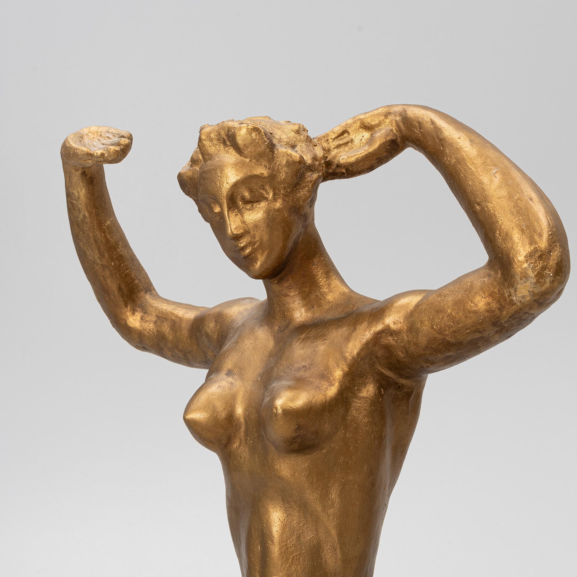 Decorative sculptures, a pair, 1920s/30s.
