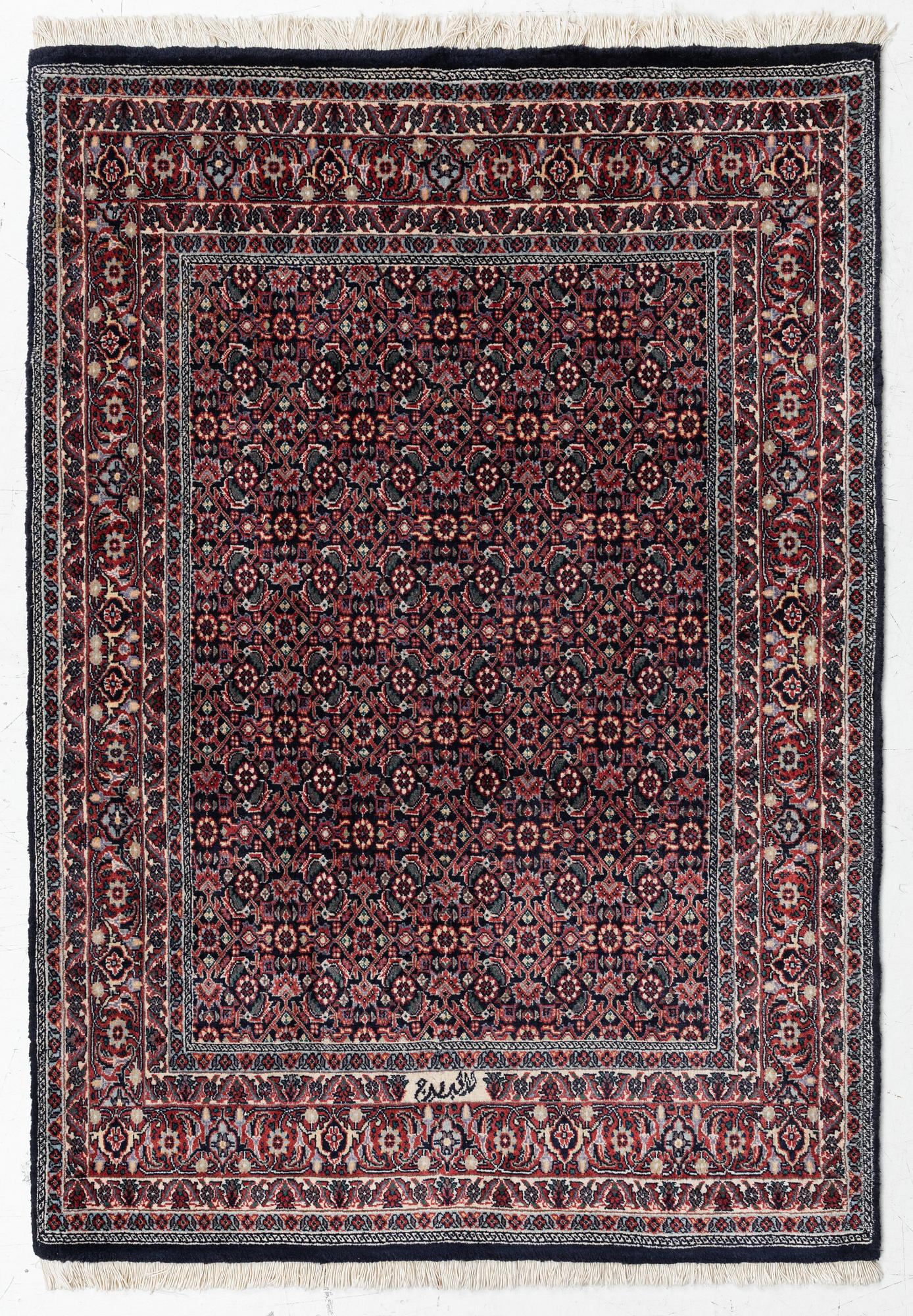 Matta, Bidjar, signerad, ca 141 x 100 cm.