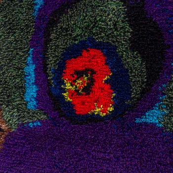 Irma Kukkasjärvi, ryijy, malli Neovius. Noin 165 x 110 cm.