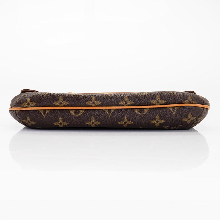 Louis Vuitton, a Monogram Canvas 'Musette Tango' bag.