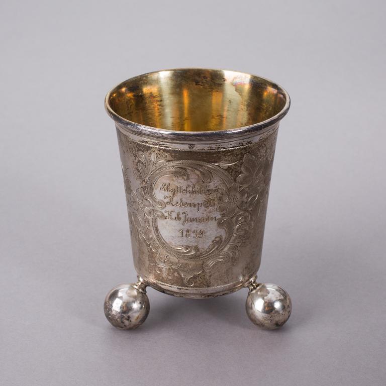 BÄGARE, silver, barockstil. importstämplar. Bär årtal 1899. Vikt ca 67 g.