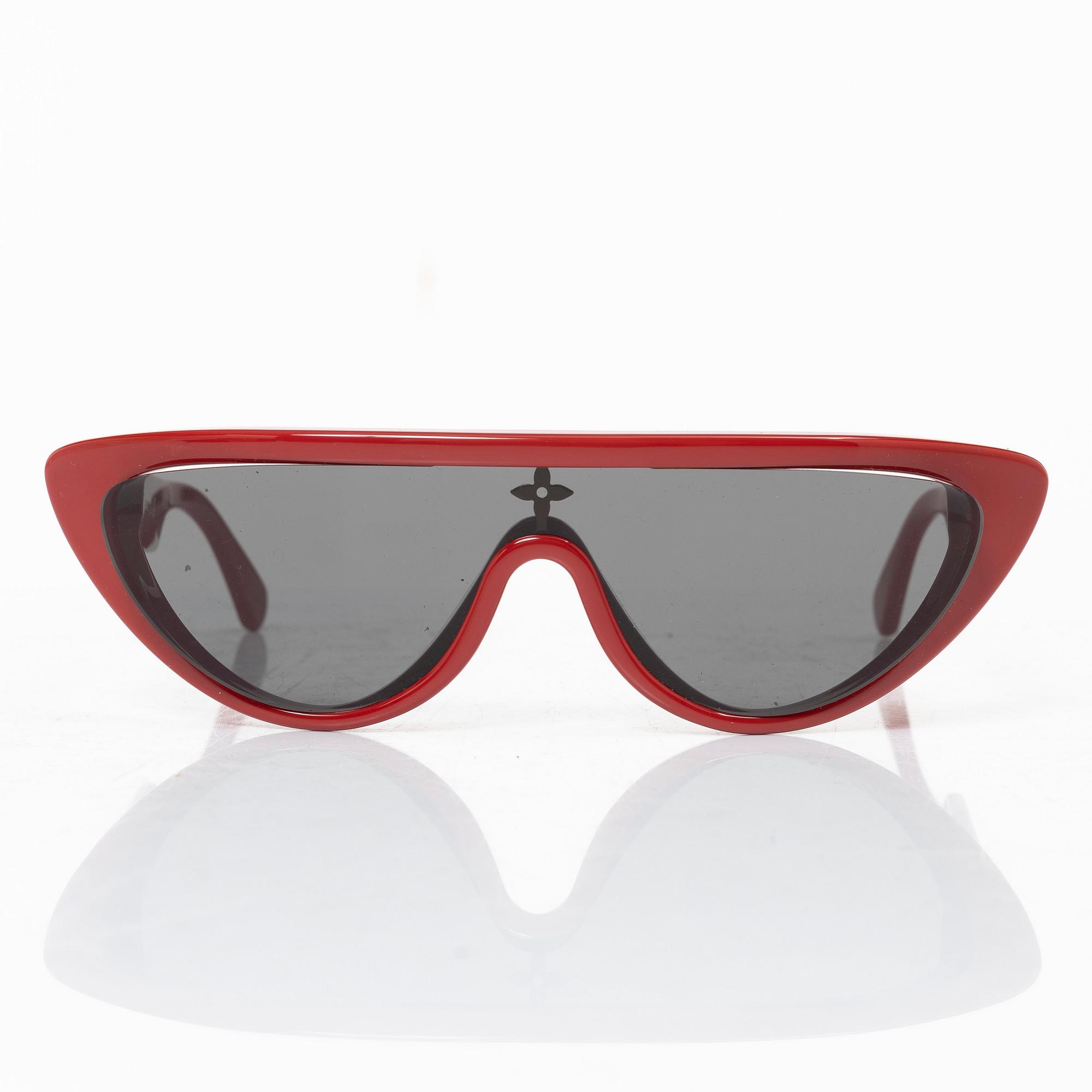 Louis Vuitton, Sunglasses.