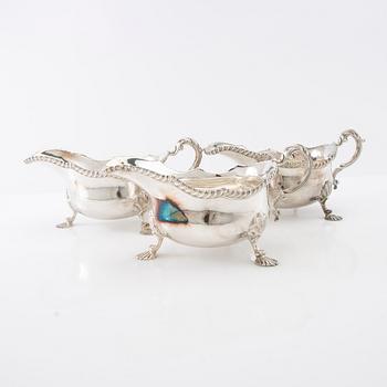 Sauceboats 3 pcs Louis XV style silver plate Mappin & Webb London first half of the 20th century.