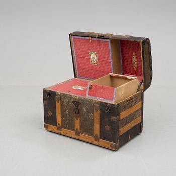 KOFFERT, 1900-talets början.