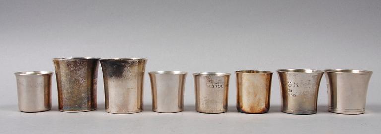 BÄGARE, 8 st, silver, bla Borgila och WA Bolin. 1930-50-tal.