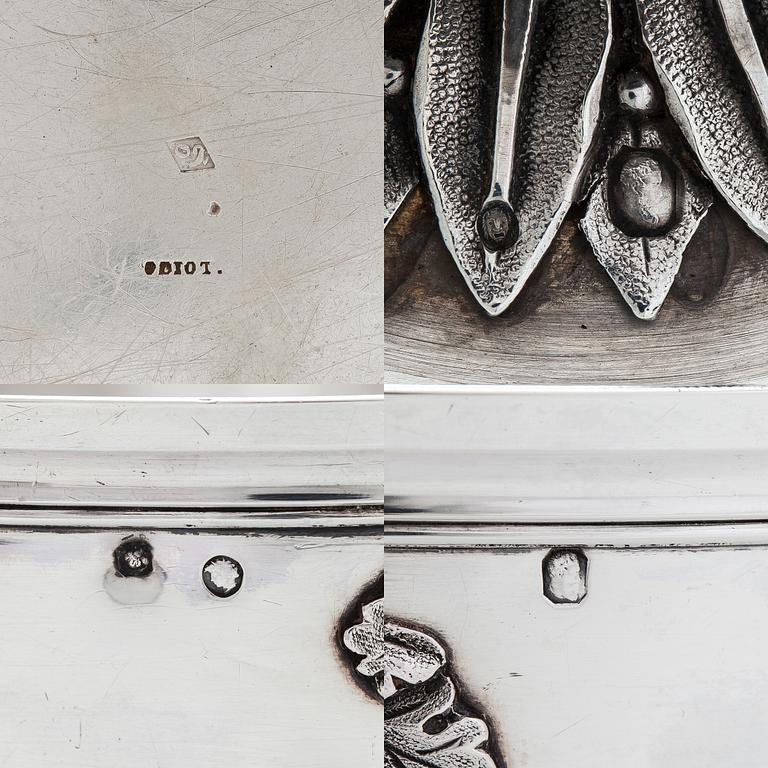 An Odiot silver tureen, Paris, 1819-1838.
