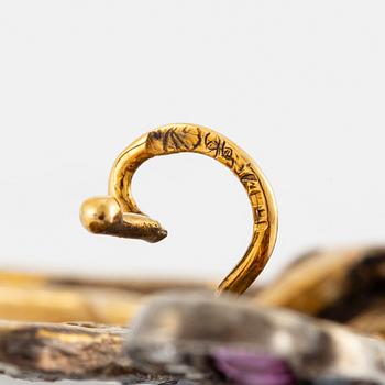 A brooch/pendant  in the form of a dragonfly with emeralds, rubies, sapphires and diamonds, Russia 1899-1908.