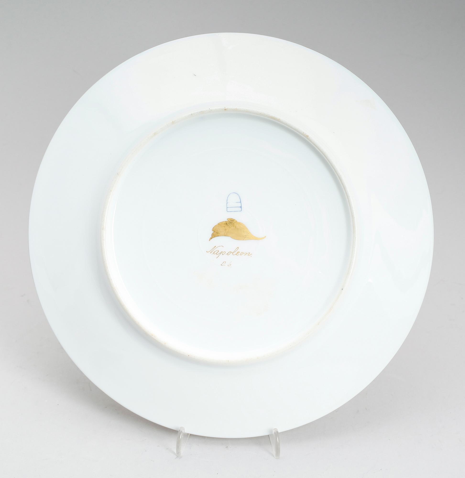 TALLRIK, porslin, Wien, sannolikt 1800-talets andra hälft.