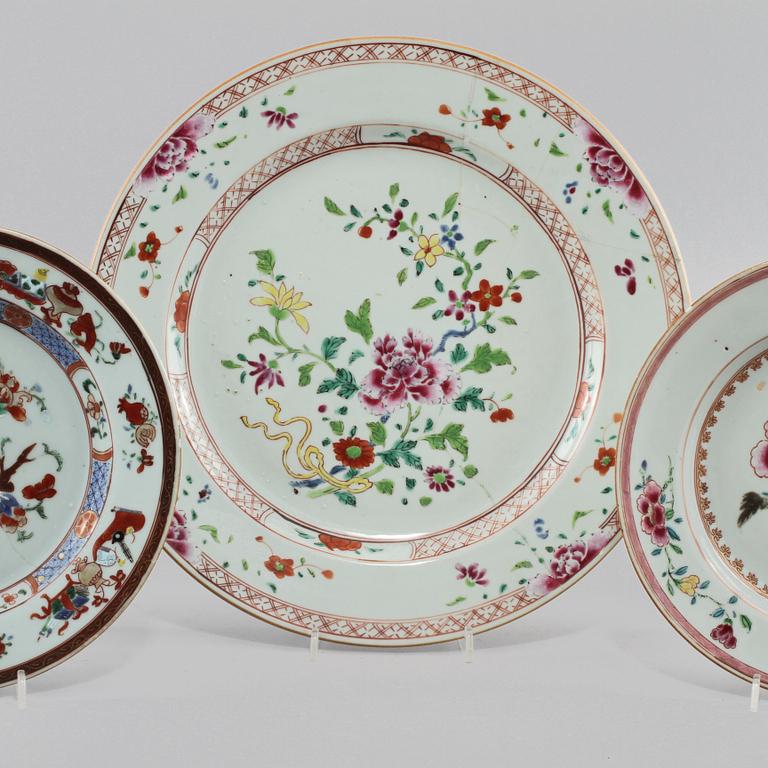 FAT samt TALLRIKAR, 4 st, porslin, Kina, 1700-tal.