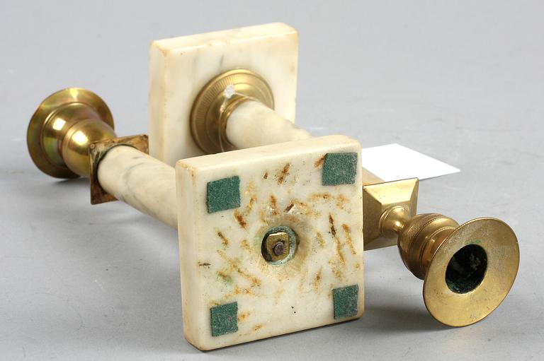 LJUSSTAKAR, ett par, gustaviansk stil, 1800/1900-tal.