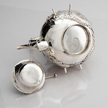 Teservis, fem delar, silver. Wang Hing & Co, Hong Kong & Canton.