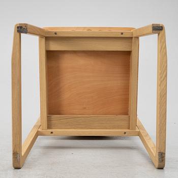 Keiji Ashizawa, stol, "Sori Chair", Ariake, Japan.