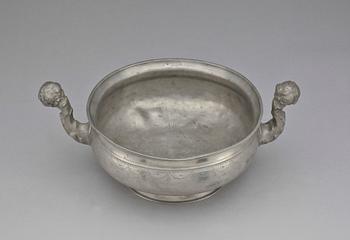 KALLSKÅL, tenn, Gottlob Friedrich Baumann, Hudiksvall, (1789-1826).