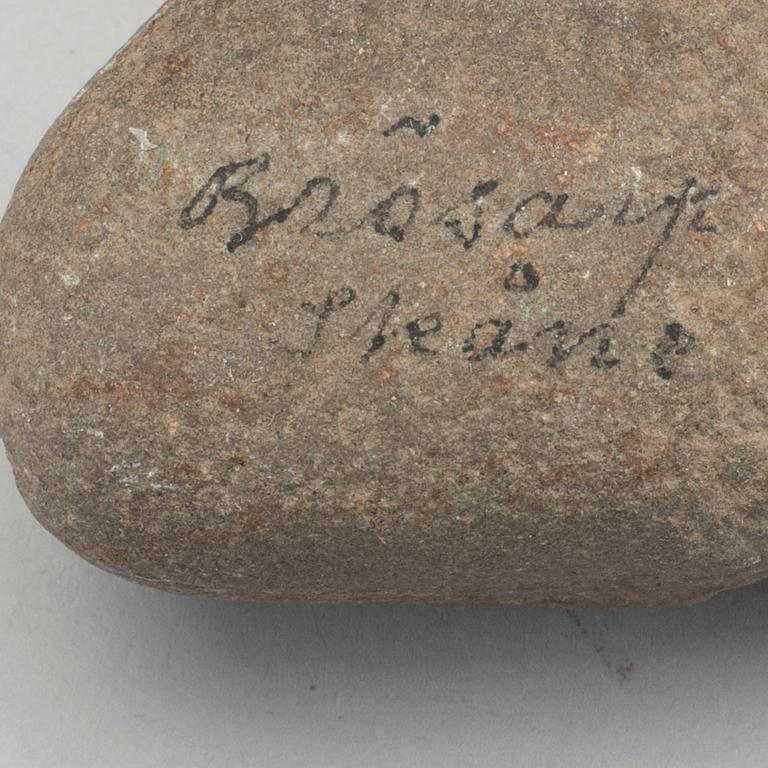 STENREDSKAP- / -VAPEN m m, 8 delar, sannolikt neolitikum / neoliticum.