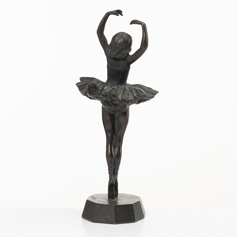 Greta von Braun-Gisenfeld, Dancer.