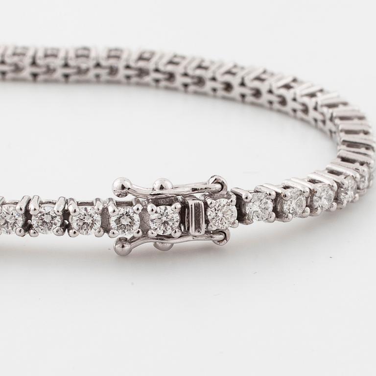 ARMBAND, med briljantslipade diamanter, totalt ca 2.75 ct.