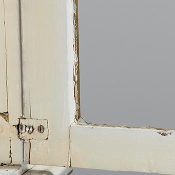 A LONGCASE CLOCK, late 18th / early 19th century.