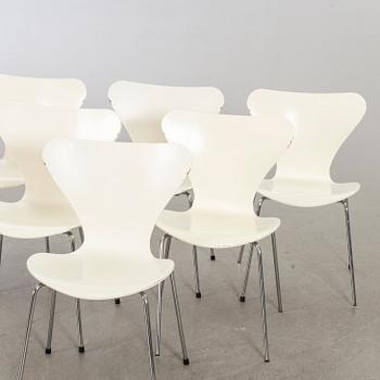 ARNE JACOBSEN, six danish "Sjuan" chairs for Fritz Hansen.