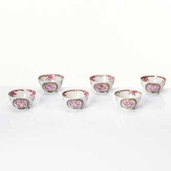 A famille rose tea service, Qing dynasty, Qianlong (1736-95). (18 pieces).