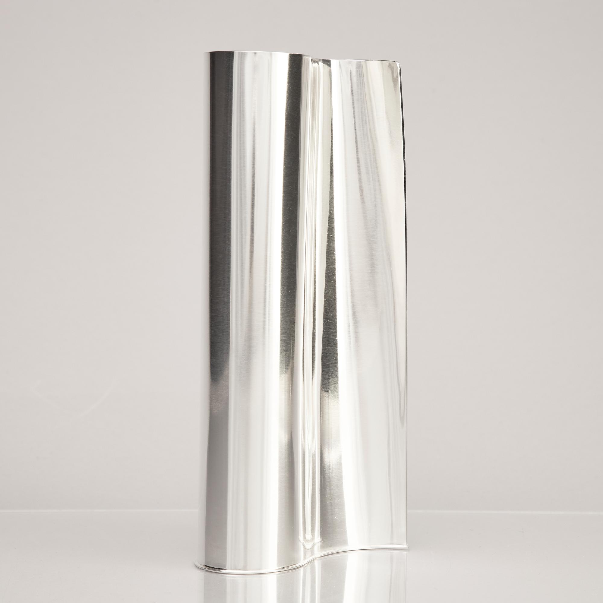 A sterling silver vase, mark of Rolf Lindståhl, Stockholm 2013.