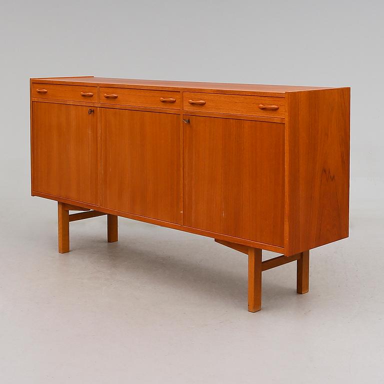 SIDEBOARD, 1900-talets andra hälft.