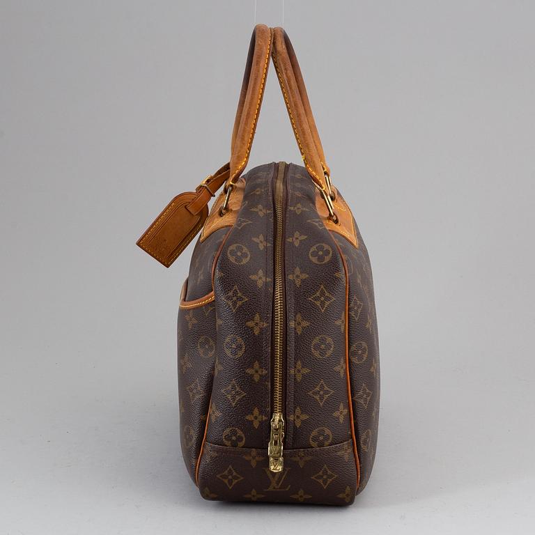 LOUIS VUITTON, a monogram canvas 'Deauville'.